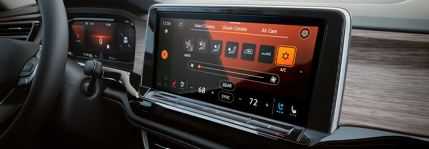 2025 Volkswagen Atlas SE interior