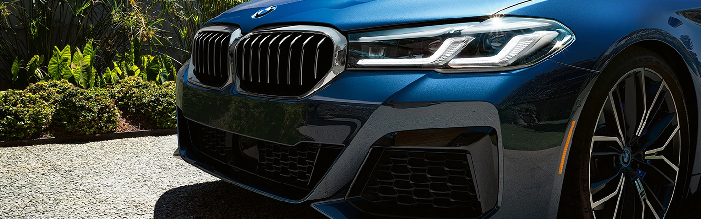 2023 BMW 530i xDrive slide2 