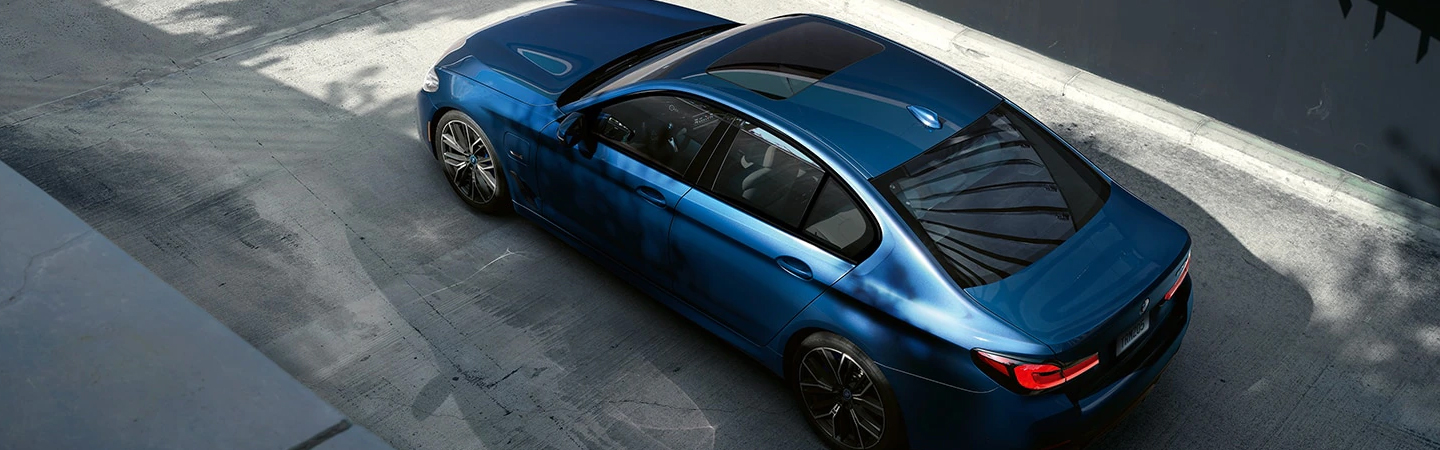 2023 BMW 530i xDrive slide3 