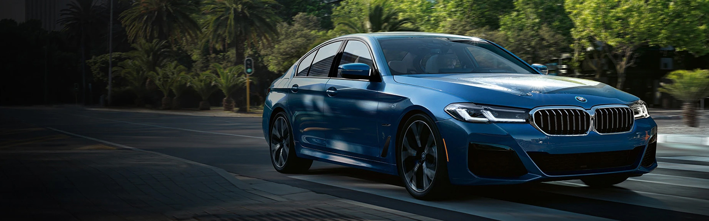 2023 BMW 530i xDrive slide4 
