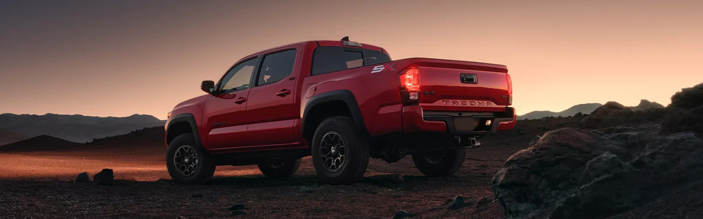 2023 Jeep Gladiator vs. Toyota Tacoma Comparison slider4