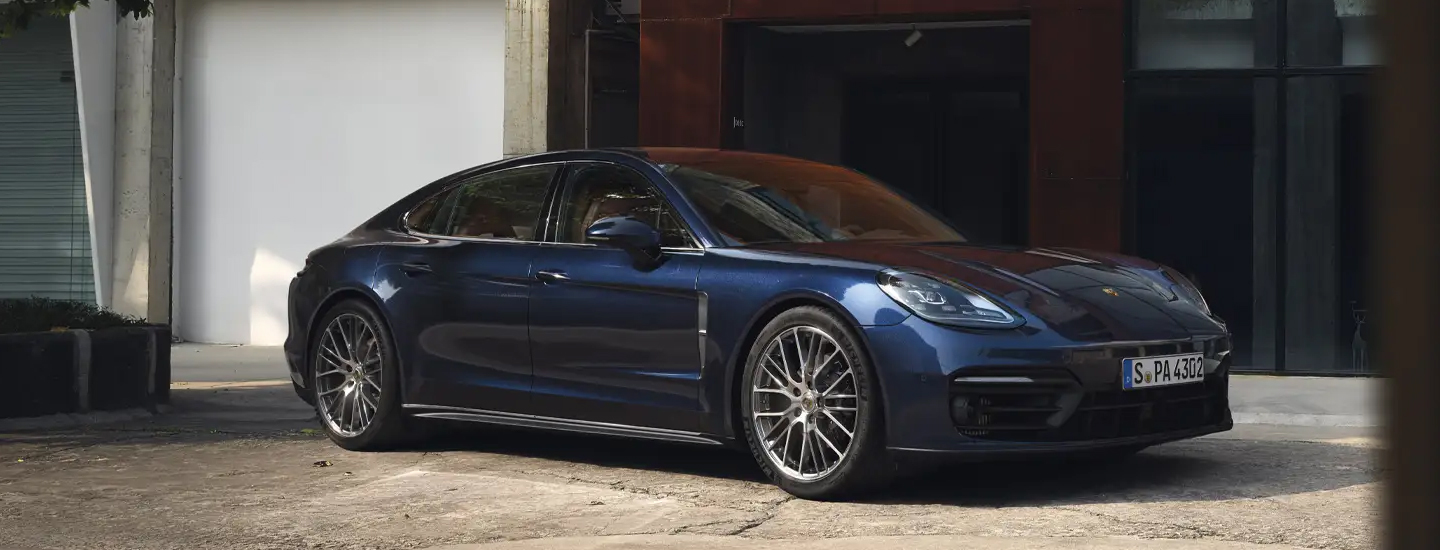 2023 Porsche Panamera E-Hybrid Specs and Features