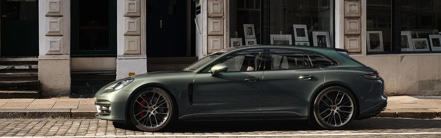 2023 Porsche Panamera E-Hybrid Specs and Features slide2