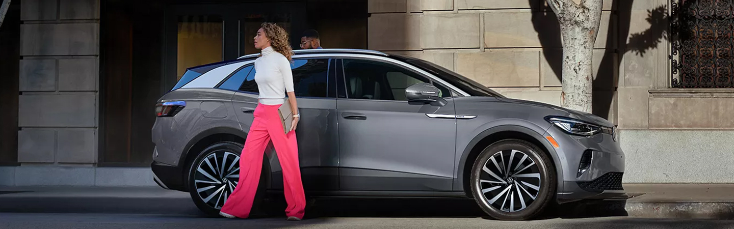 2024 Volkswagen ID 4 Specs grey color side view