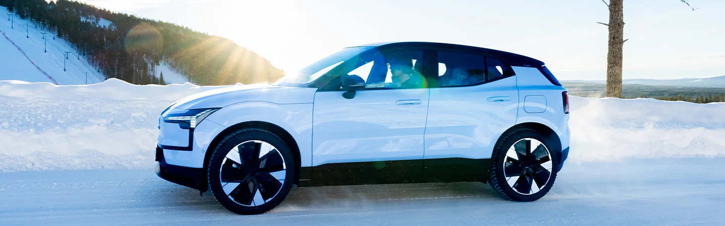 2025 Volvo EX30 Specs color white and side view