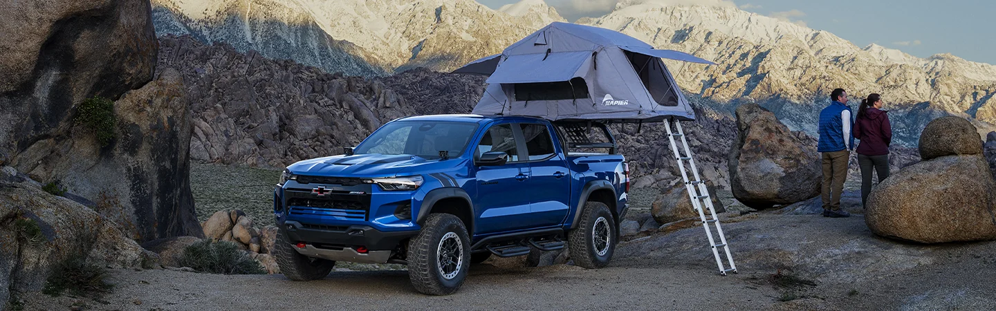 2024 Chevrolet Colorado Specs color blue and front view