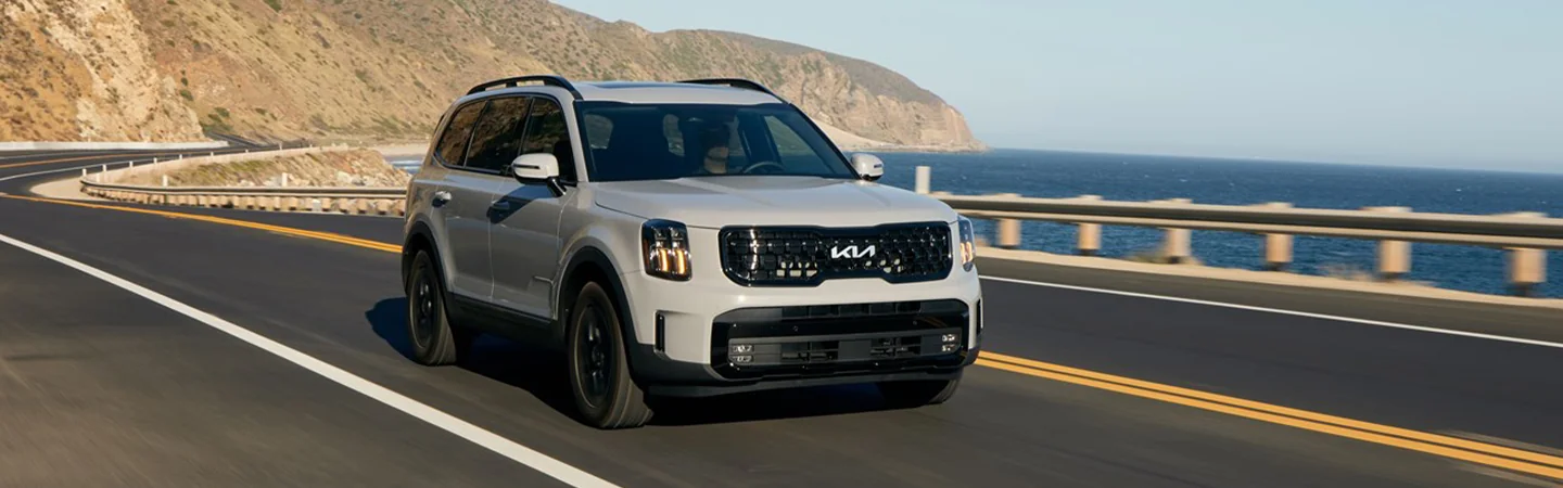 2025 Kia Telluride Specs white front view