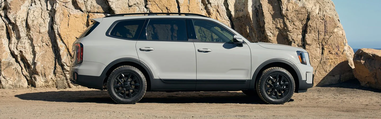 2025 Kia Telluride Specs white side view