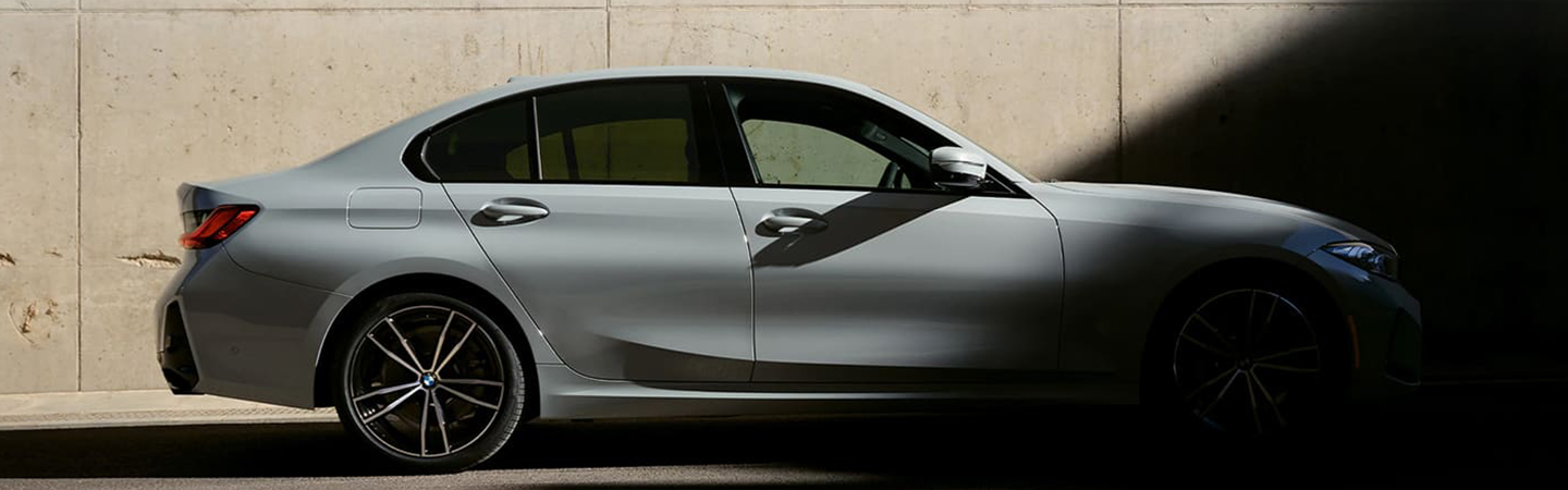 2024 BMW 3 Seriesside front in white