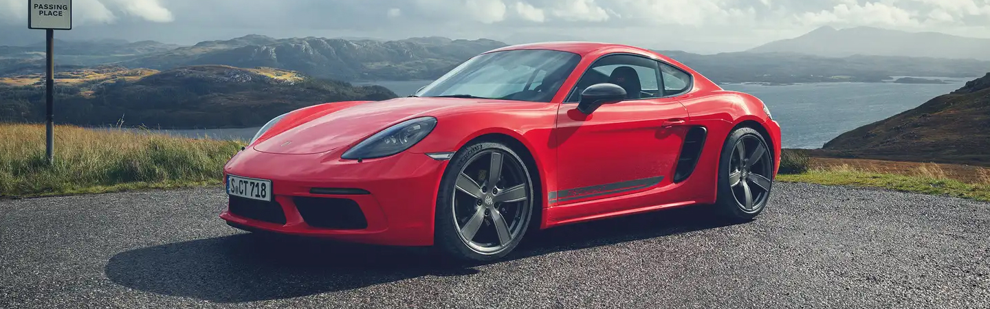 2023 Porsche 718 Cayman slider1