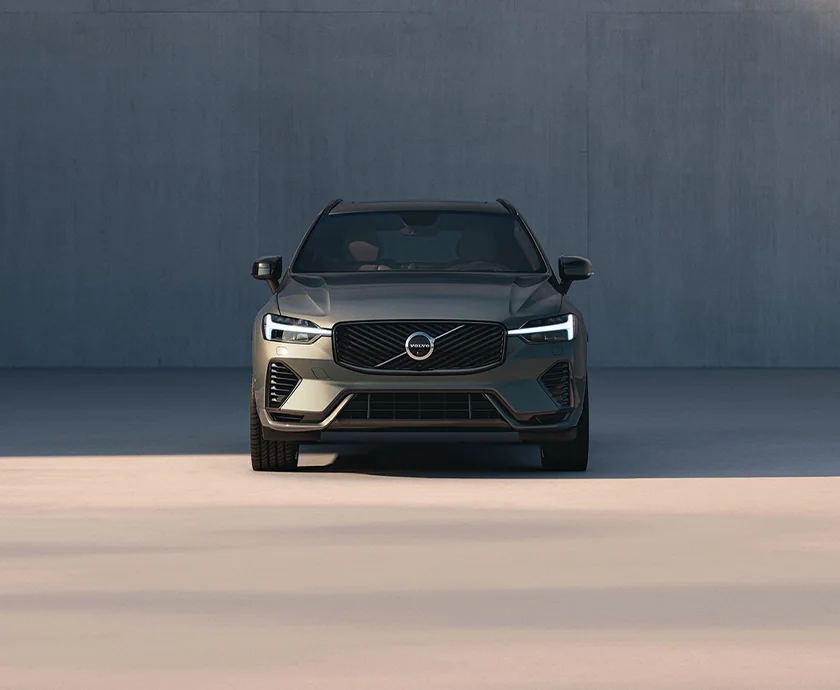 2026 Volvo XC60 Plug-in Hybrid exterior