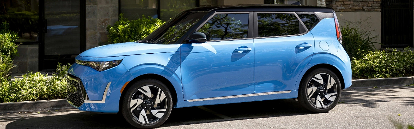 Comparison: 2024 Kia Soul vs. Hyundai Venue blue color side view