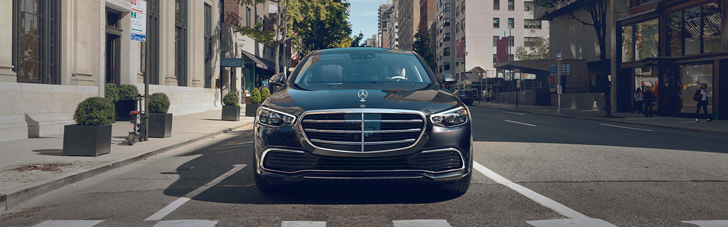 2023 Mercedes-Benz S-Class Overview slider1