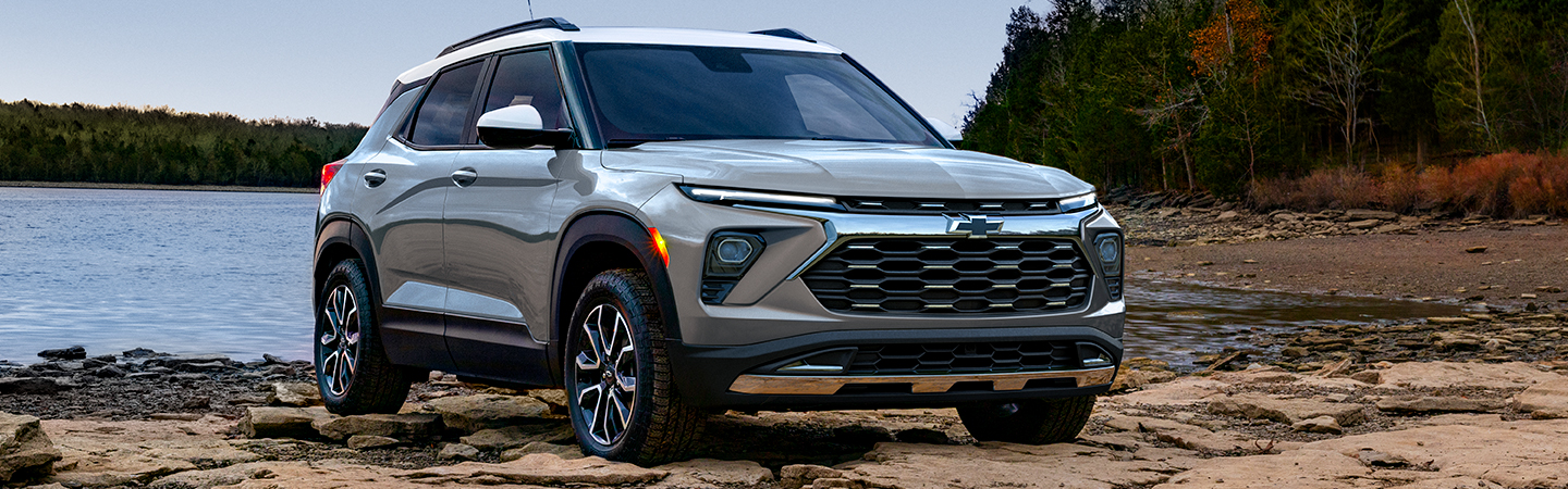 2024 Chevrolet Trailblazer gray front view
