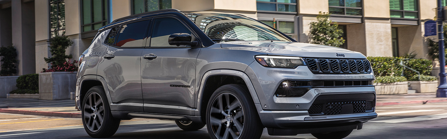 2024 Jeep Compass Specs white color front view