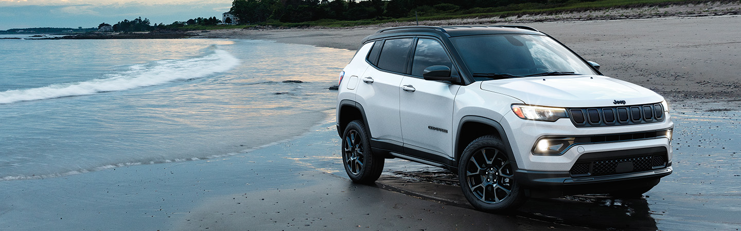 2024 Jeep Compass Specs grey color side view