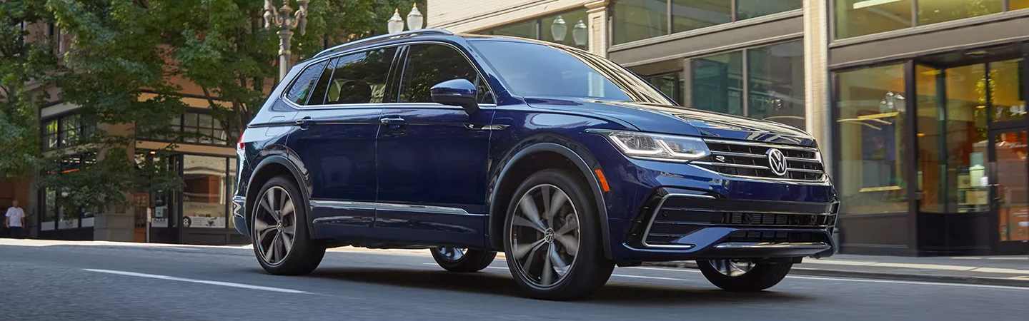 2024 Volkswagen Tiguan Specs blue color front view