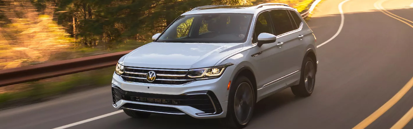 2024 Volkswagen Tiguan Specs white color front view