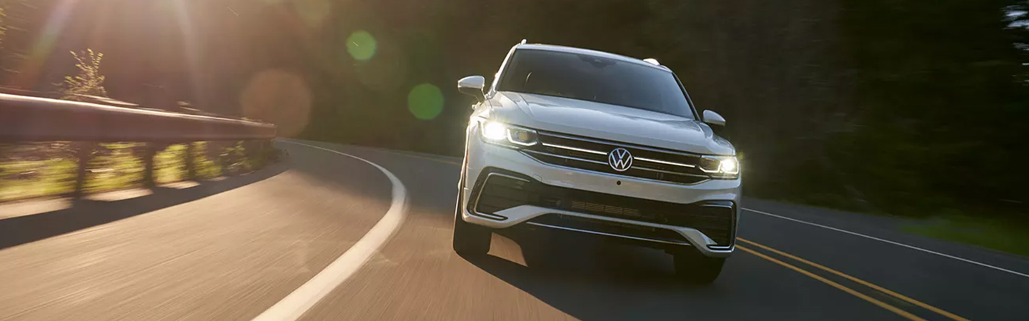 2024 Volkswagen Tiguan Specs white color front view