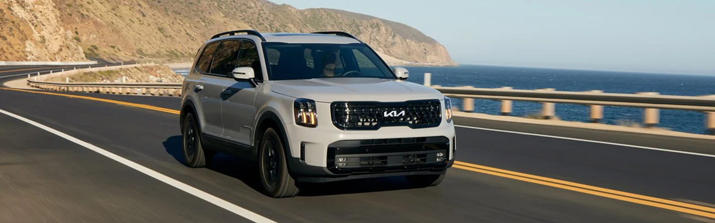 front view in motion 2025 Kia Telluride SX-Prestige X-Pro