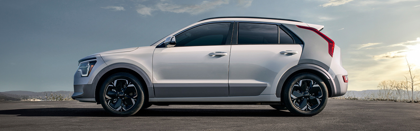 2024 Kia Niro EV Specs white color side view
