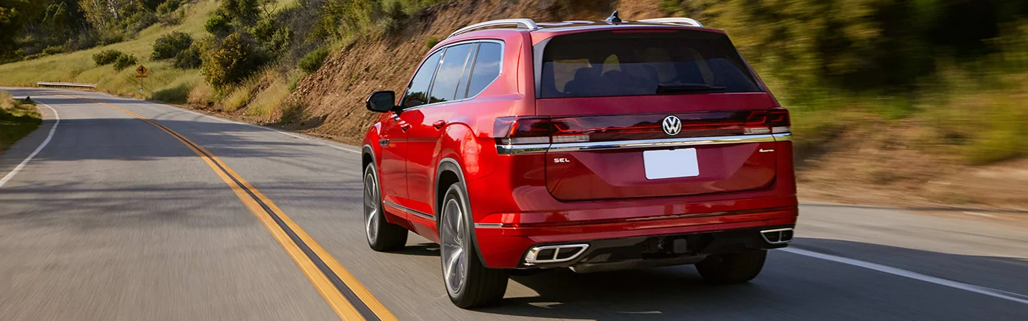 2025 Volkswagen Atlas Specs color red and back view