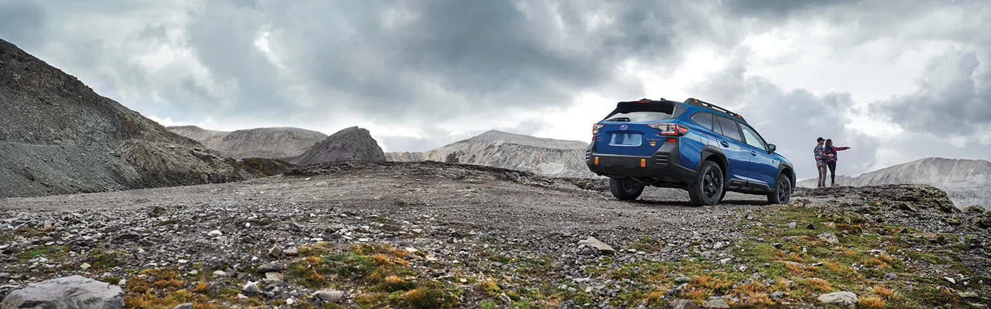 2025 Outback Wilderness vs Toyota RAV4 bluecolor backview