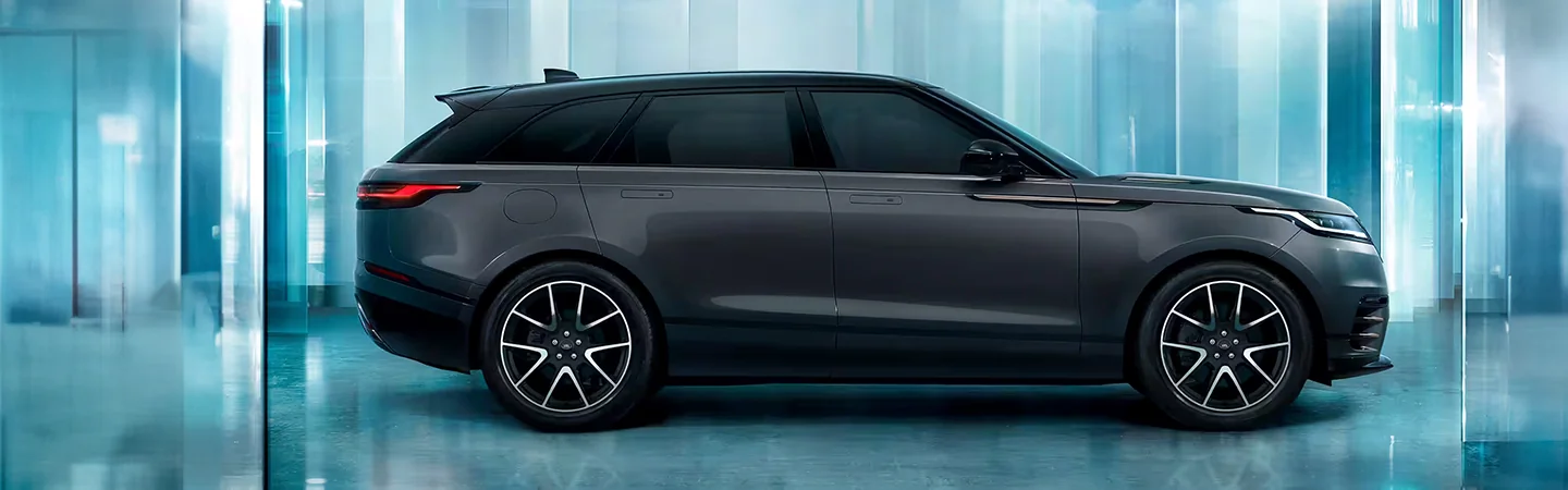 2024 Range Rover Velar Specs black color sideview