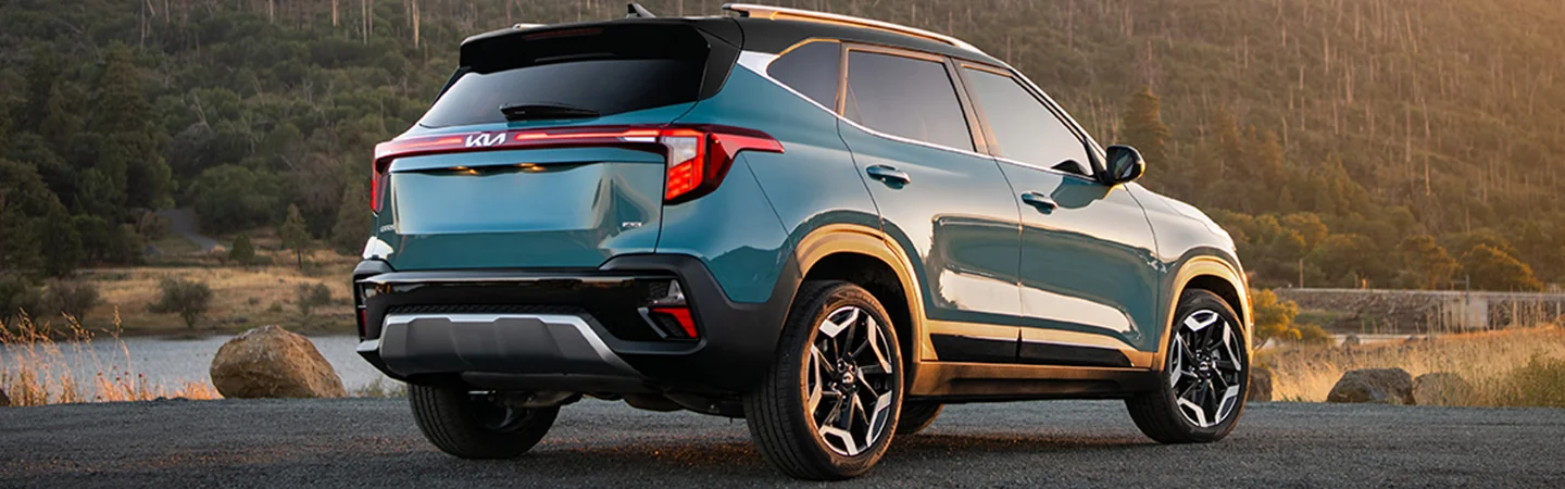 2025 Kia Seltos Specs sky-color back view