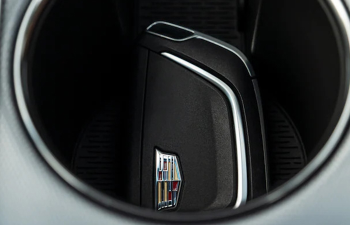 Close up view of the CT4’s key fob