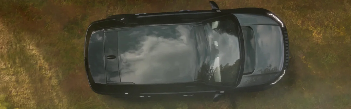 top view of a parked 2025 Discovery Sport