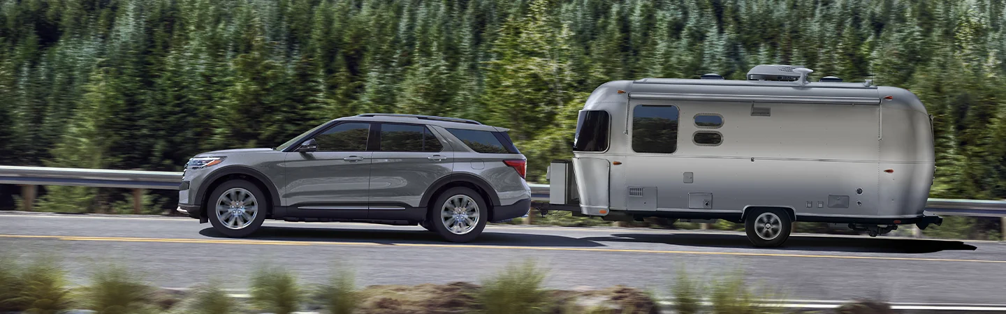 2025 Ford Explorer gray side view