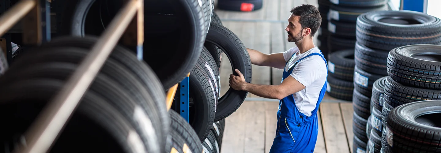 tech choosing tires