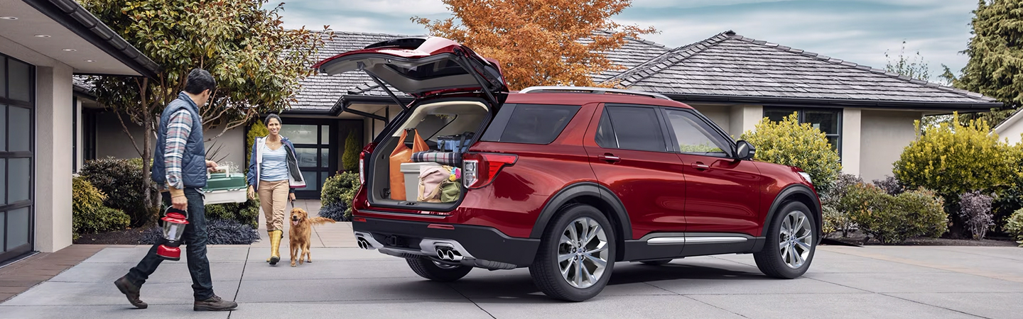 2024 Ford Explorer Specs red color sideview