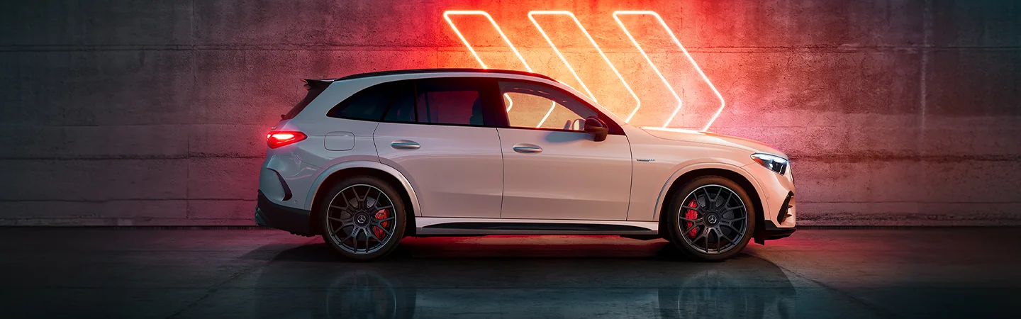 passenger side view 2025 Mercedes-Benz GLC