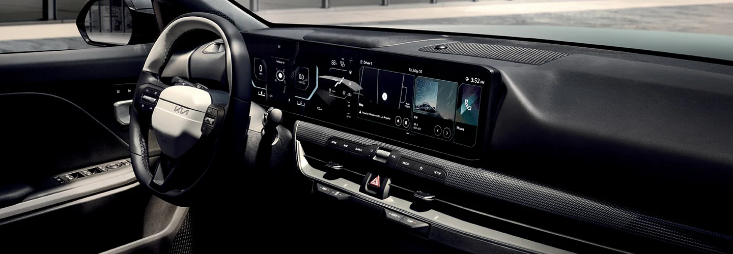 2025 Kia K4 interior image