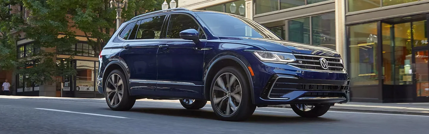 2024 Volkswagen Tiguan Specs bluecolor frontview