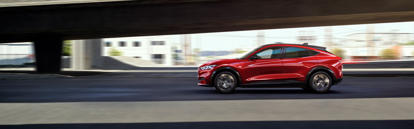 2022 Ford Mustang Specs & Features Slide4