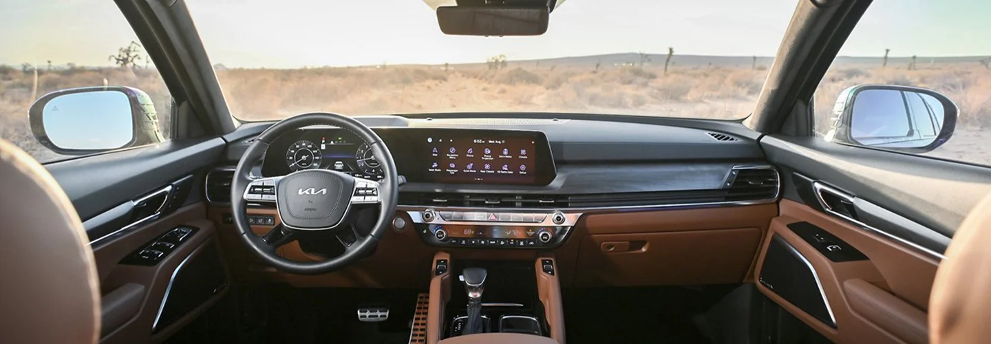Interior view of the dashboard and tech in a 2025 Kia Telluride