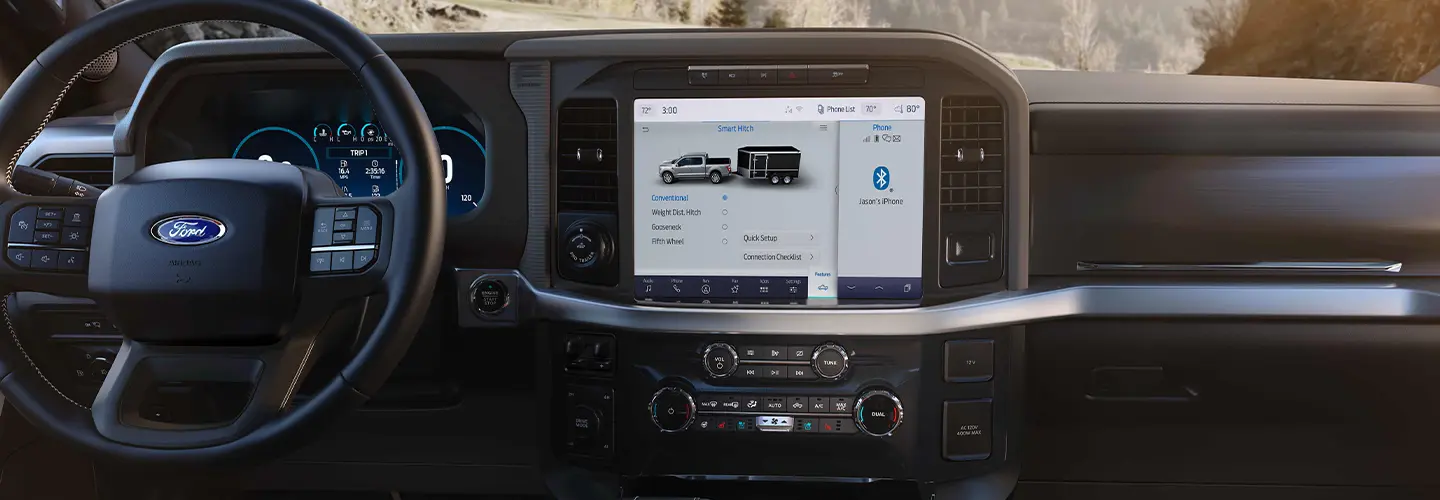 2024 Ford F-150 vs RAM 1500 interiorimage