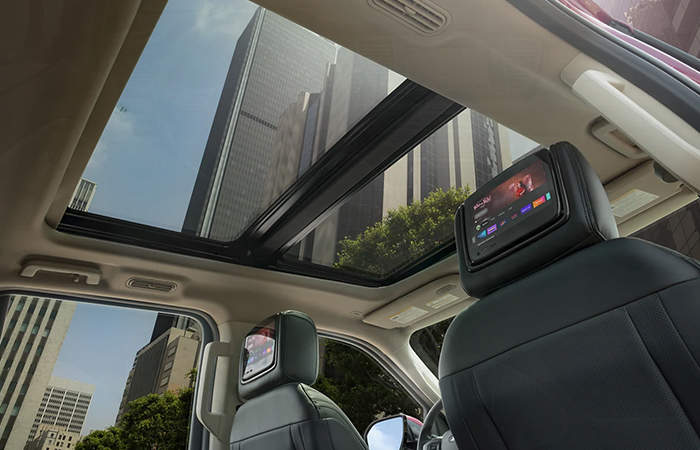 2023 Ford Expedition interiorsmall-1