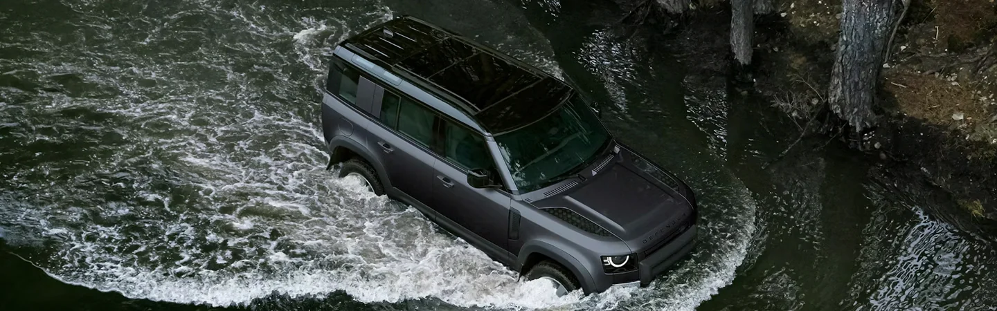 2024 Defender 110 Dimensions black color top view