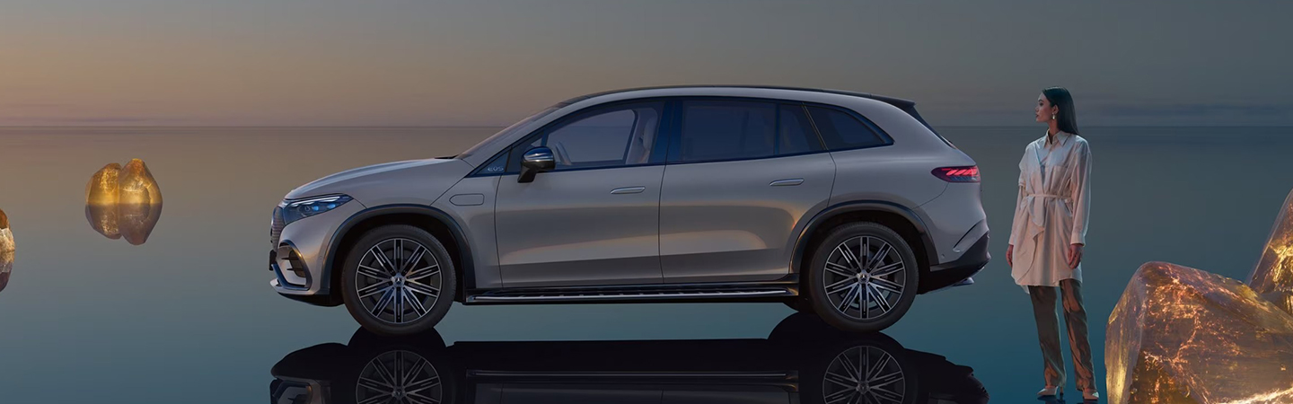 2023 Mercedes-Benz EQS  slide2