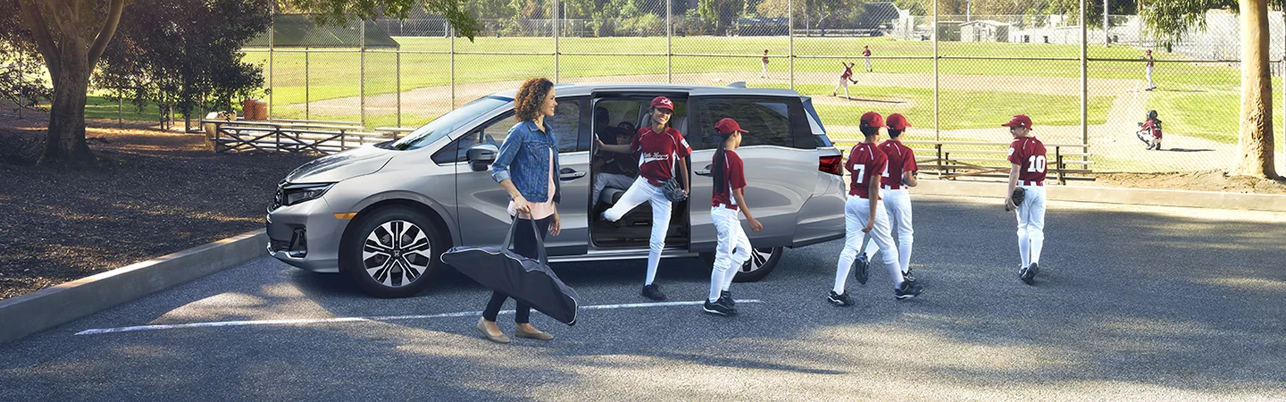unloading the baseball team from a 2025 Honda Odyssey