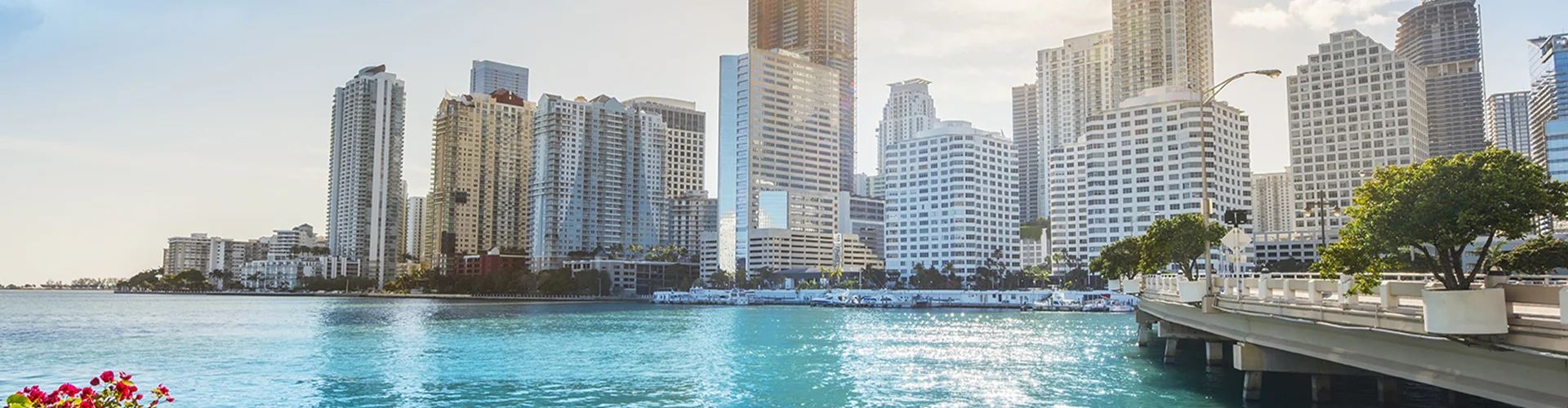 MINI of South Miami Dealership background