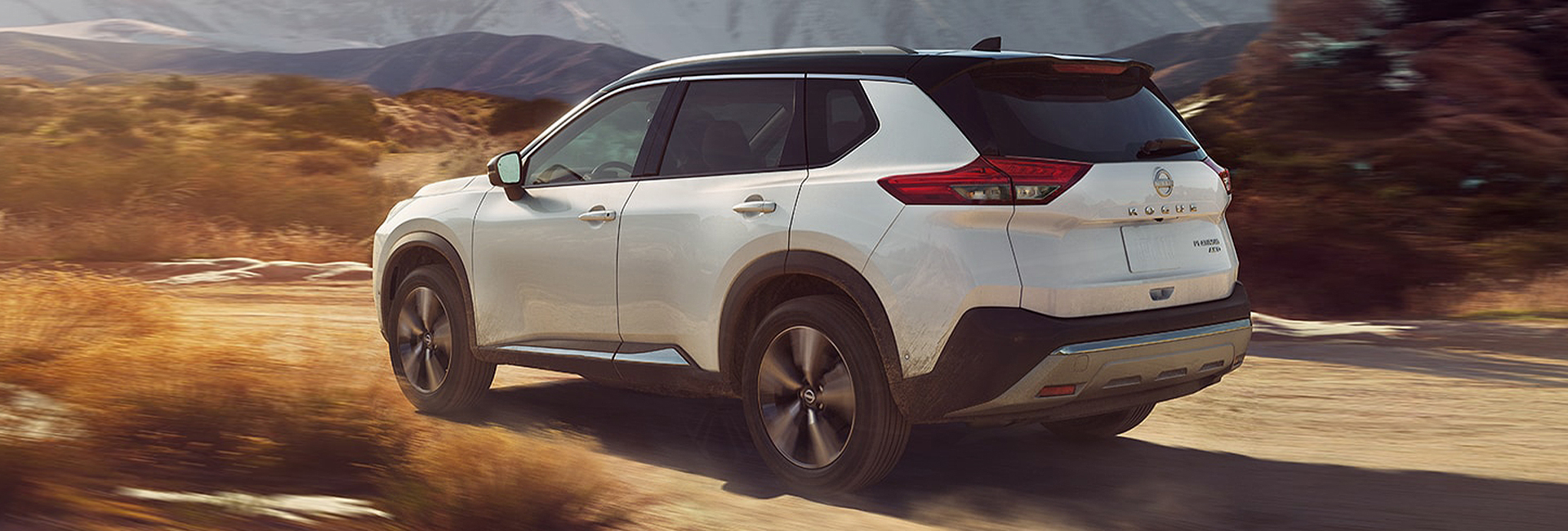  2023 Nissan Rogue FWD exteriorimage