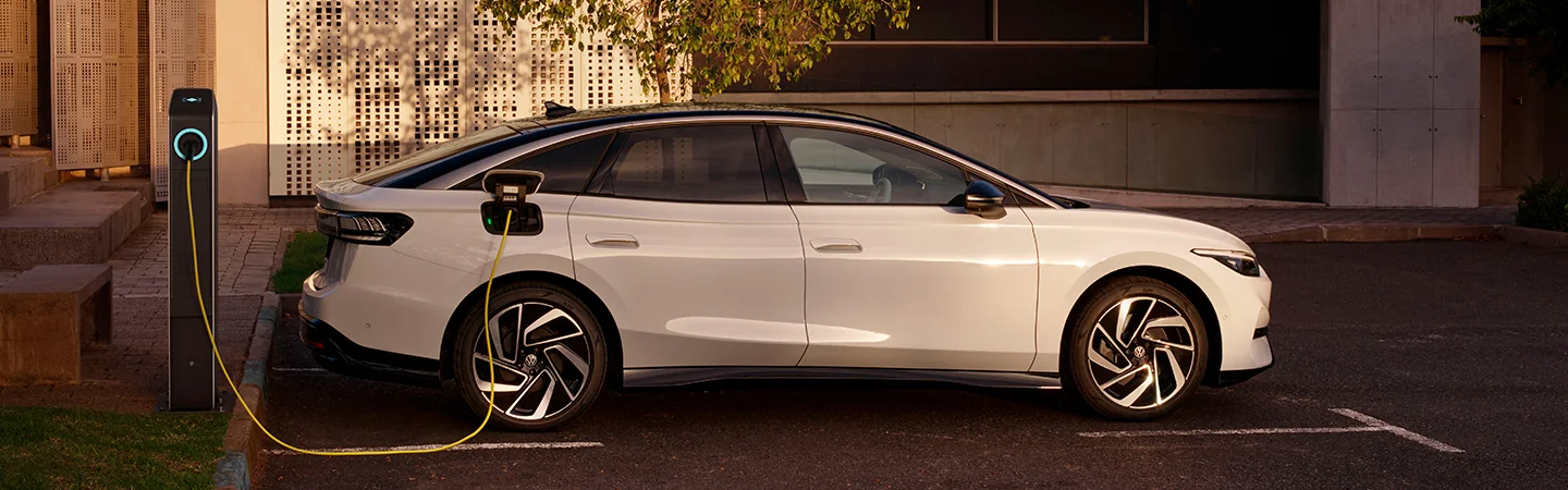 2025 Volkswagen ID.7 Interior whitecolor sideview