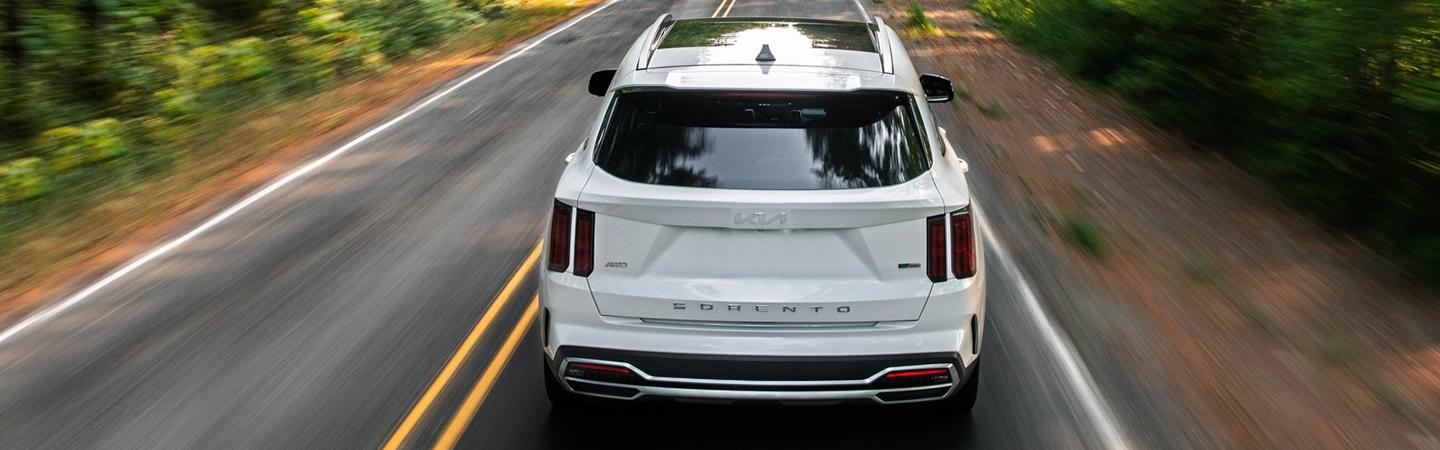white Kia Sorento