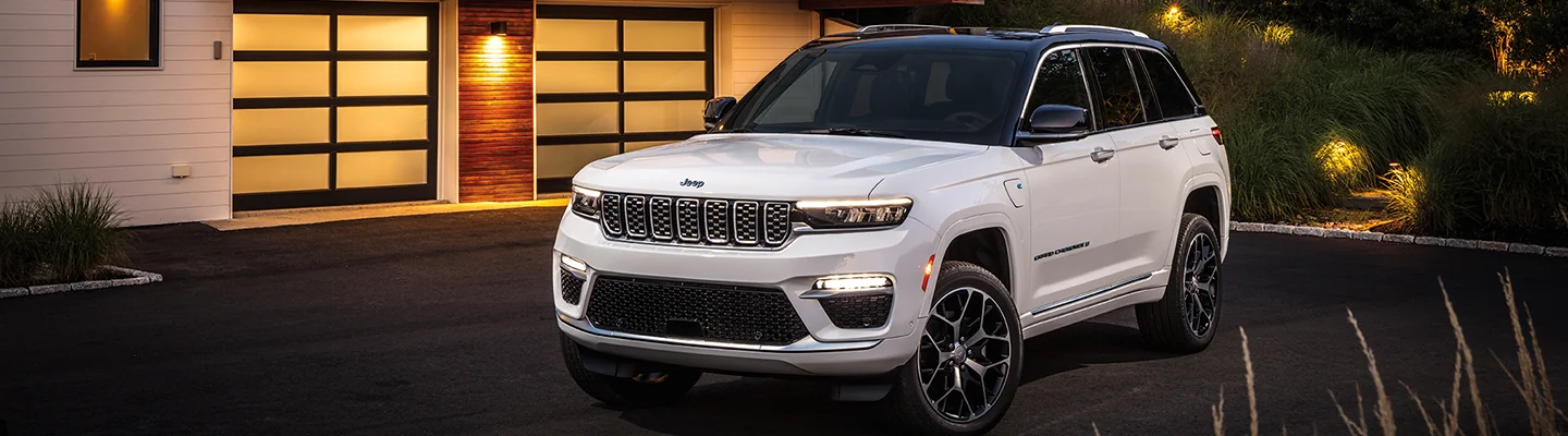 A Closer Look at the 2025 Jeep Grand Cherokee: Performance, Tech, Notable Features