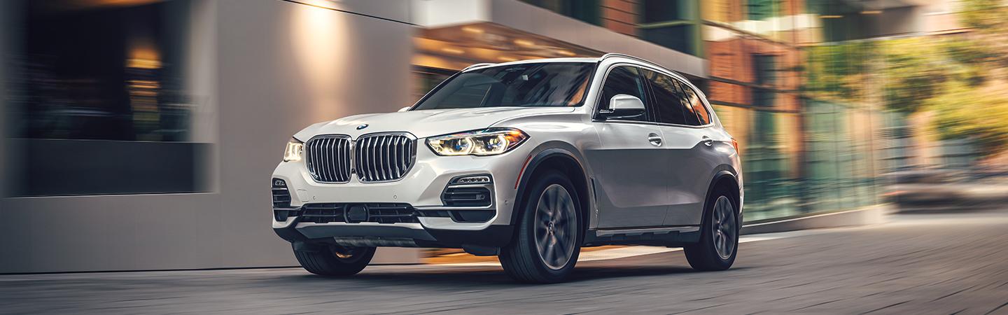 2021 BMW X3 driving in the city